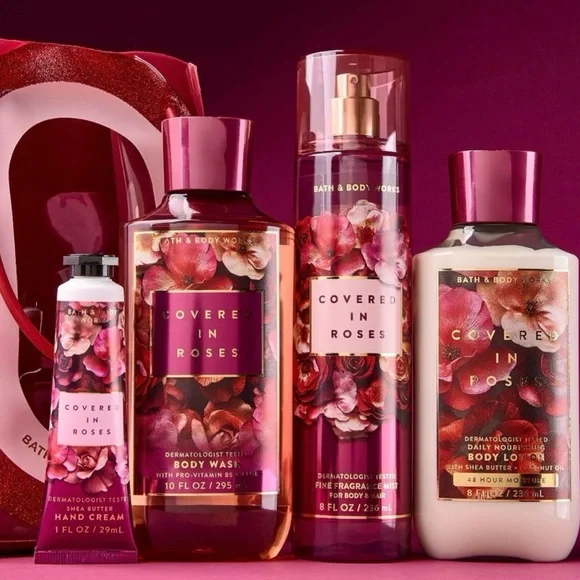 Bath & Body Works Covered in Roses Gift Set - Red - Picture 2 of 4